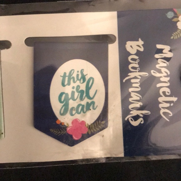 Magnet bookmarks set of 3 - Picture 3 of 5